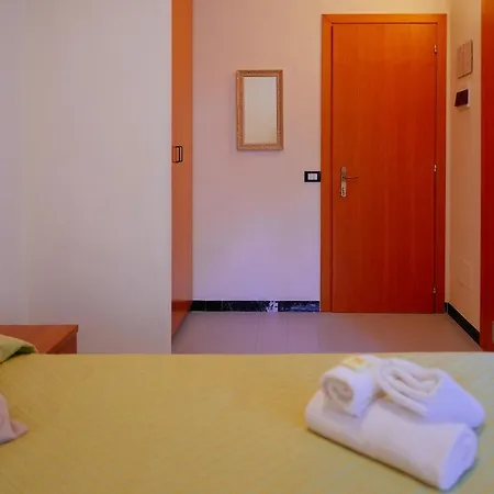 Dom Polski Jana Pawla Ii - Casa Per Ferie * רומא