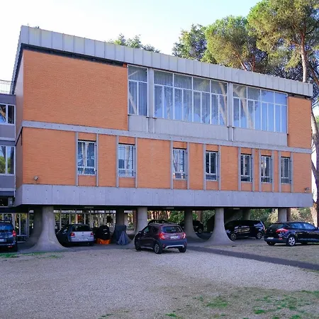 Dom Polski Jana Pawla Ii - Casa Per Ferie רומא